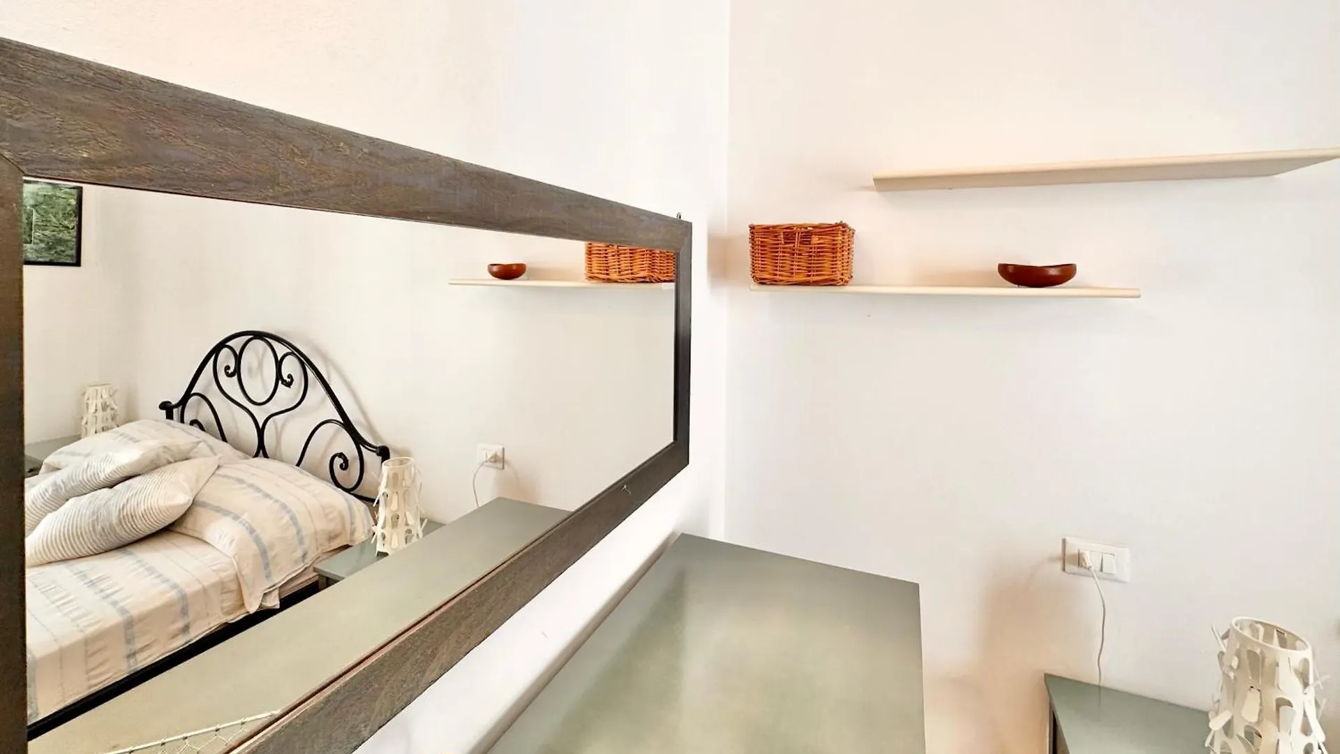 Hostdomus - Paradiso Suite Finale Ligure Apartment